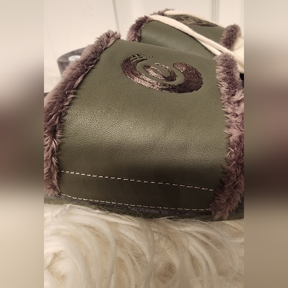 CALME by Johnny Was Space Camo Leather Faux Fur Slides Size 8 - Picture 3 of 8